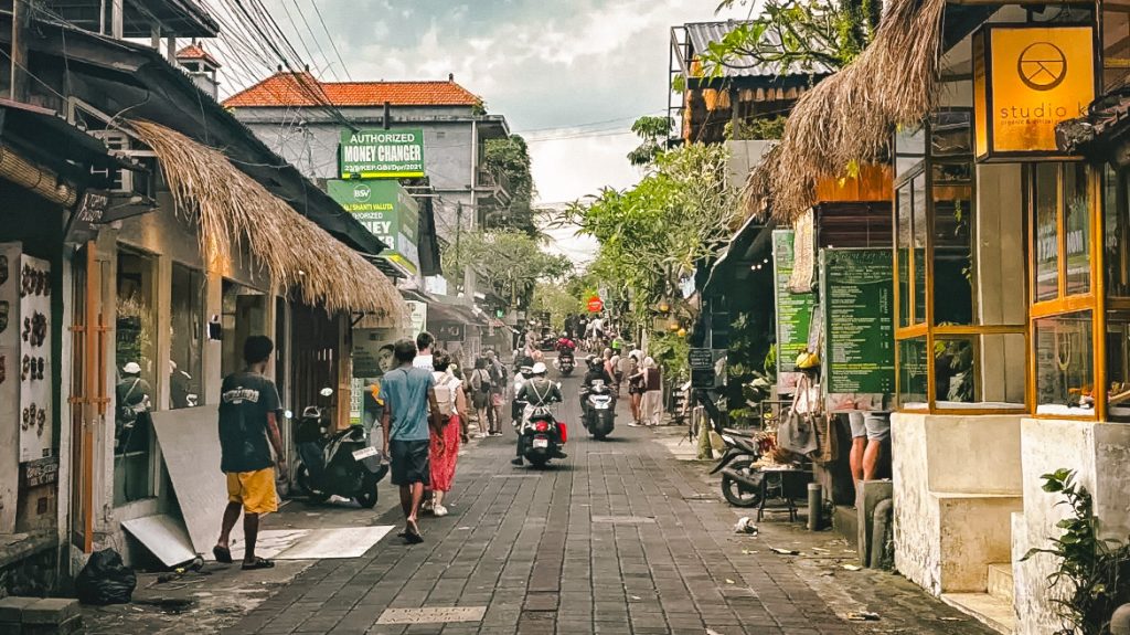 Walkable shopping street in the jungles of Ubud