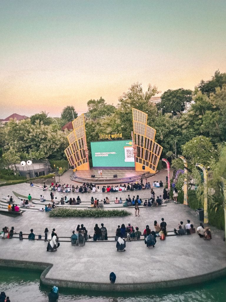 People watching in the Amphitheater at Living World Mall in Bali